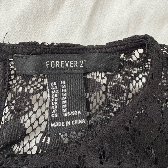 Forever 21 MEDIUM long sleeve black Lace Sheer Top cropped - Picture 2 of 6